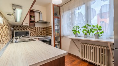 Kompletně zrekonstruovaný byt 2+1 v srdci Malešic