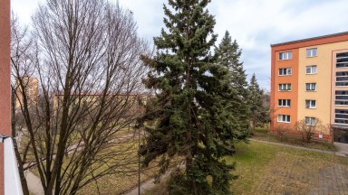 Kompletně zrekonstruovaný byt 2+1 v srdci Malešic