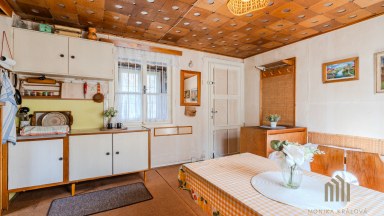 Nabídka přenechání pronájmu zahrádky s chatou v Praze 3 – Na Balkáně