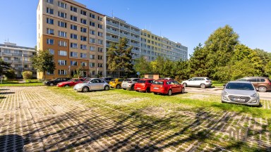 Prostorný družstevní byt 3+1 s lodžií a potenciálem na Praze 4 